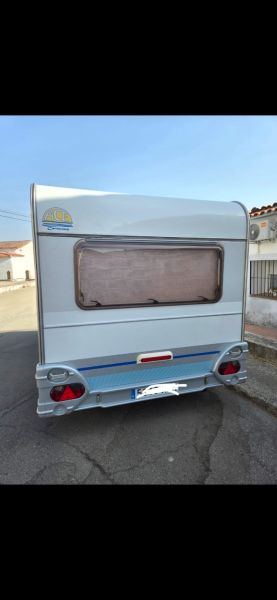 En venta Adria Ace Camel 470 Gris 2006 Cáceres foto 2