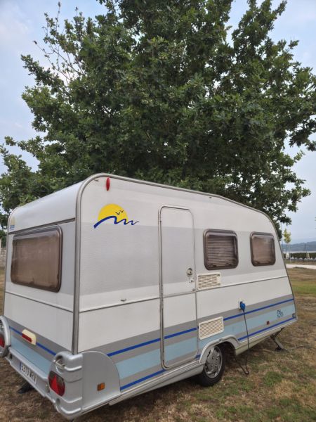 En venta Adria Ace Camel 470 Gris 2006 Cáceres foto 1
