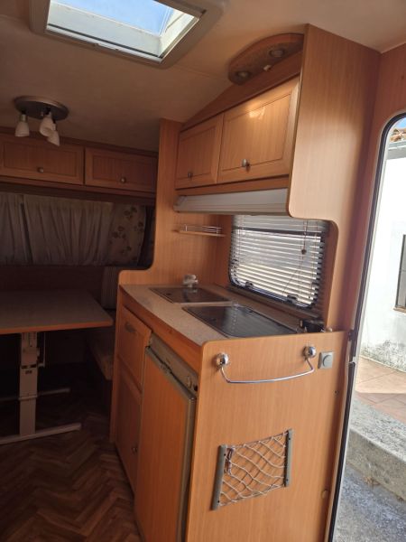 En venta Adria Ace Camel 470 Gris 2006 Cáceres foto 16