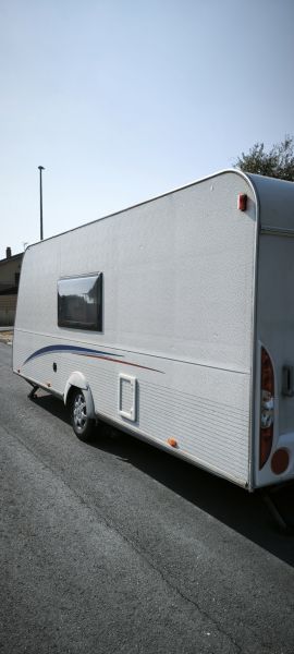 En venta Bürstner Averso 500 TK Blanco 2009 Salamanca foto 7
