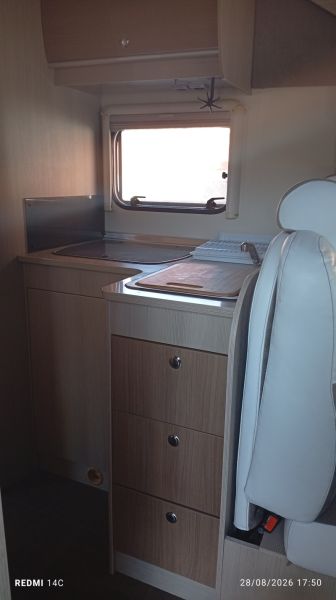 En venta Bürstner Ixeo time It 734 Blanco 2014 Madrid foto 6