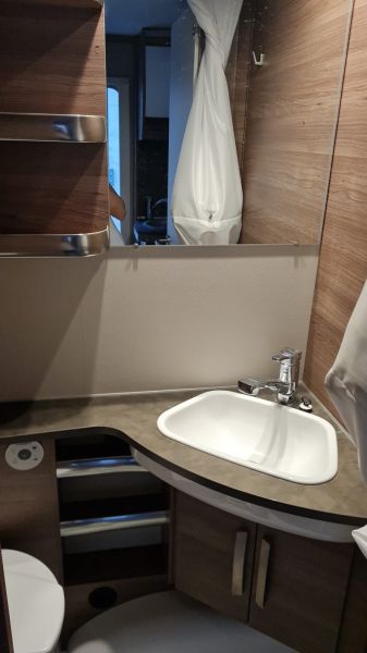 En venta Knaus KNAUS QDK SPORT 550 SILVER EDITION  Blanco 2019 Girona foto 6