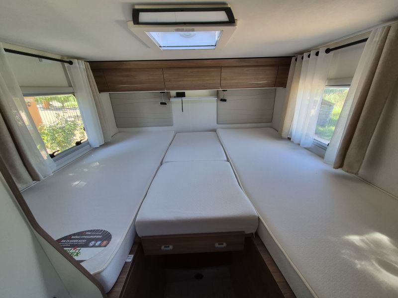 En venta Pilote Expression 740G Blanco 2024 Alicante foto 18