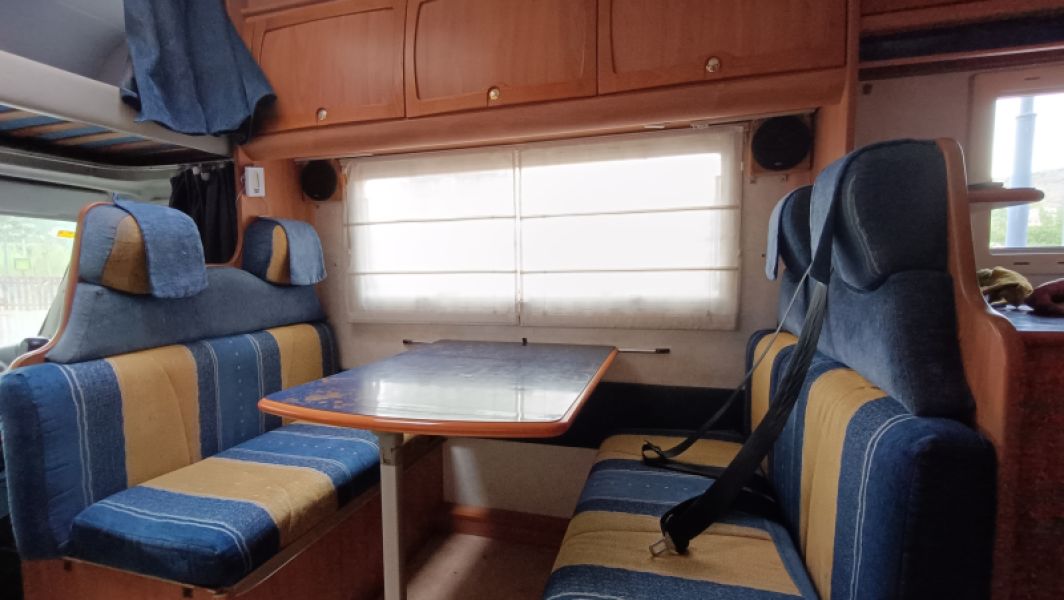 En venta Moncayo Halcón 465 Blanco 2002 Teruel foto 7