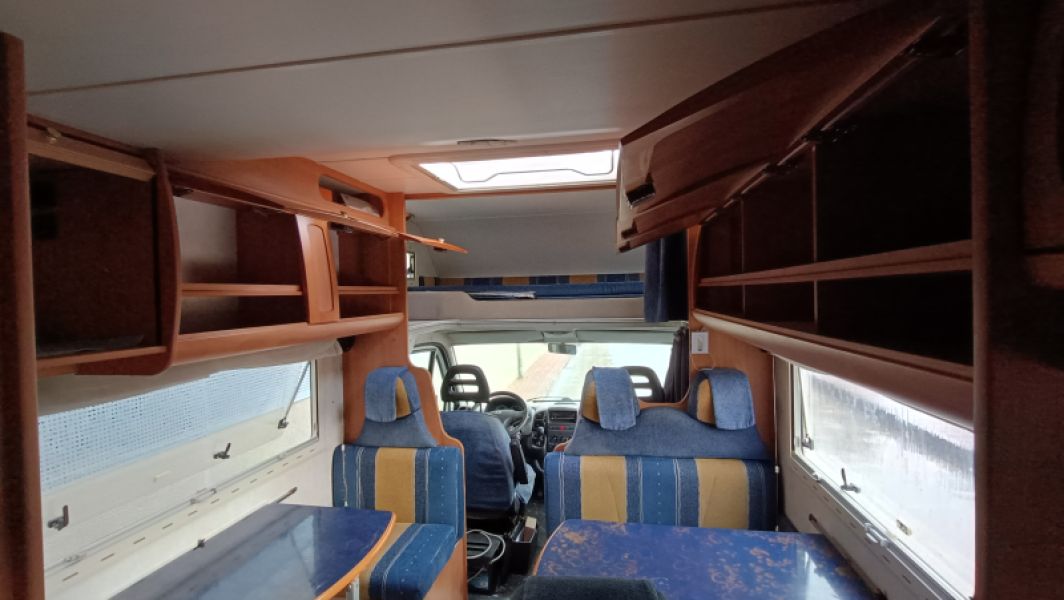 En venta Moncayo Halcón 465 Blanco 2002 Teruel foto 18