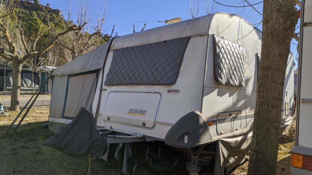 En venta Knaus Südwind 550 TKF 2,5 Blanco 2004 Barcelona foto 1