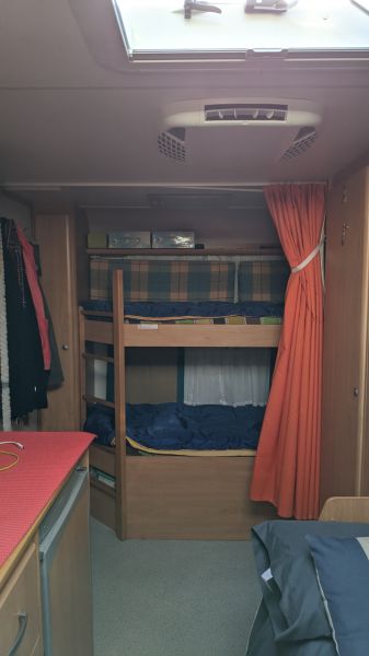 En venta Knaus Südwind 550 TKF 2,5 Blanco 2004 Barcelona foto 8