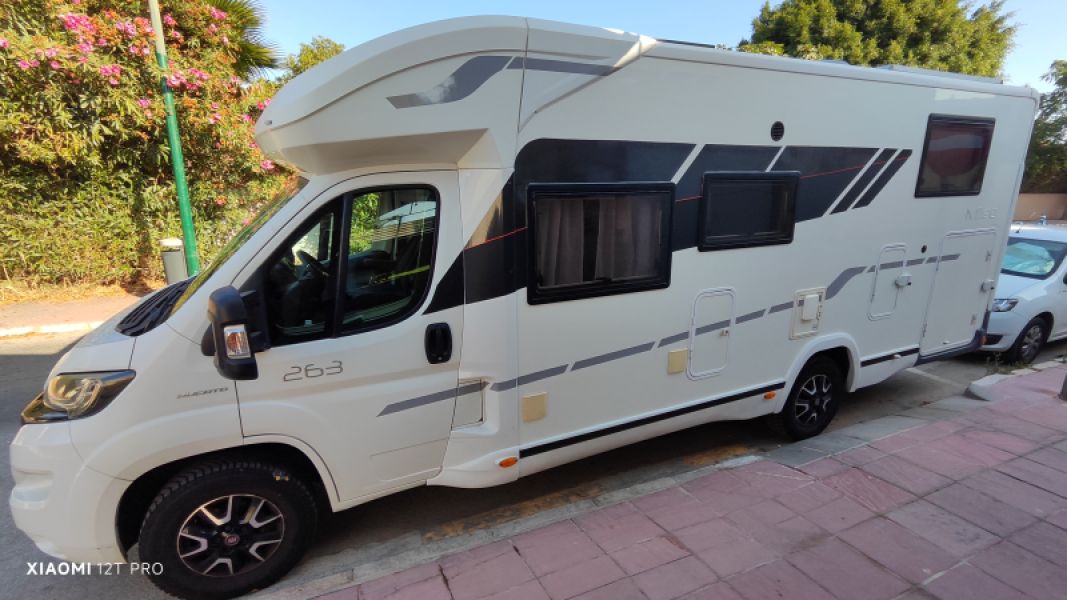 En venta Benimar Mileo 263 2018 Málaga foto 3