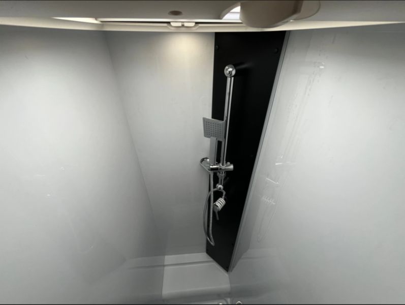 En venta Challenger 384 Break Edition Blanco 2025 Madrid foto 9
