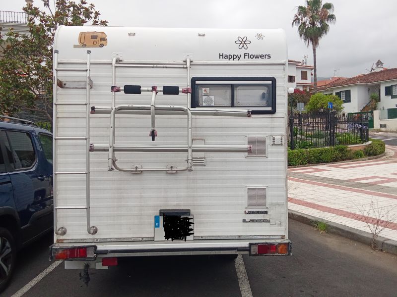 En venta Mitsubishi L300 capuchina  Beige 1988 Santa Cruz de Tenerife foto 3