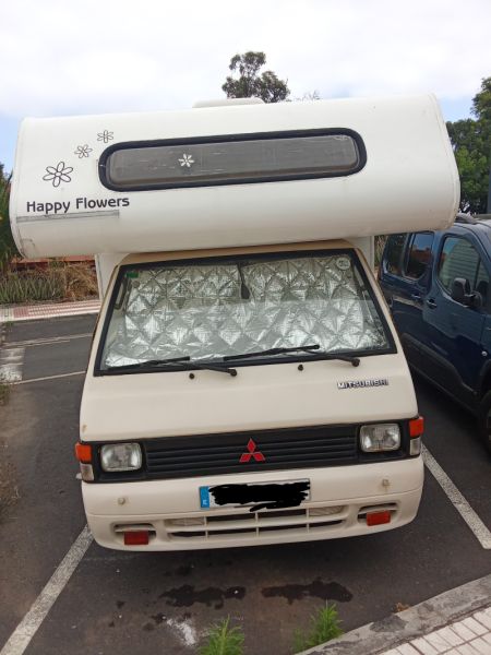 En venta Mitsubishi L300 capuchina  Beige 1988 Santa Cruz de Tenerife foto 4
