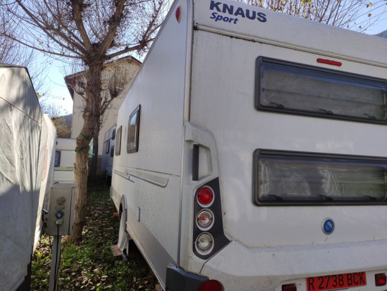 En venta Knaus Sport 500 FDK Blanco 2010 Lleida foto 2