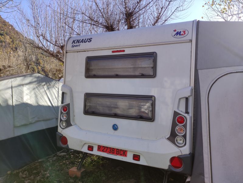 En venta Knaus Sport 500 FDK Blanco 2010 Lleida foto 3
