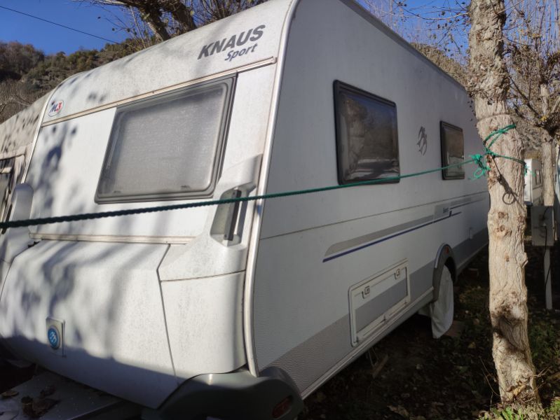 En venta Knaus Sport 500 FDK Blanco 2010 Lleida foto 4