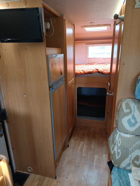 En venta Fiat DUCATO 2.8 JTD 127 CV SUN LIVING FALCON Blanco 2004 Madrid foto 6
