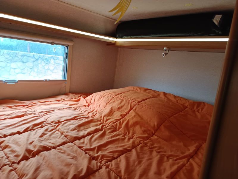 En venta Fiat DUCATO 2.8 JTD 127 CV SUN LIVING FALCON Blanco 2004 Madrid foto 8
