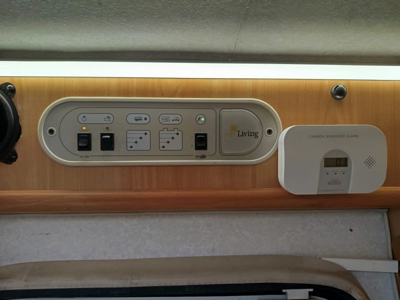 En venta Fiat DUCATO 2.8 JTD 127 CV SUN LIVING FALCON Blanco 2004 Madrid foto 10