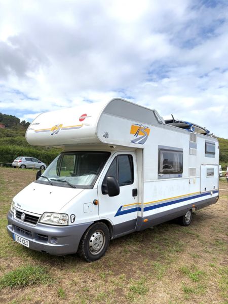 En venta Bürstner 2.8 DIESEL 127 CV 6 PLAZAS Blanco 2004 Murcia foto 7
