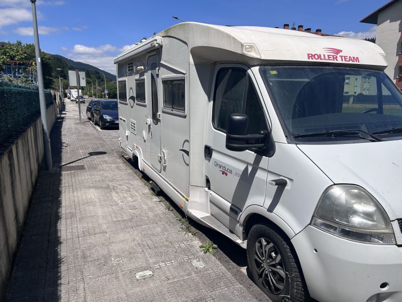 En venta Renault Trigano RIVIERA 65 Blanco 2006 Álava foto 1
