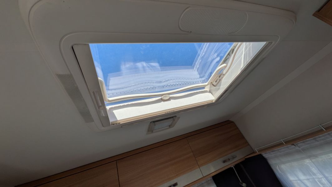 En venta Sterckeman Starlett Comfort 430 CP Blanco 2015 Guipúzcoa foto 19