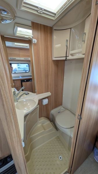 En venta Sterckeman Starlett Comfort 430 CP Blanco 2015 Guipúzcoa foto 24