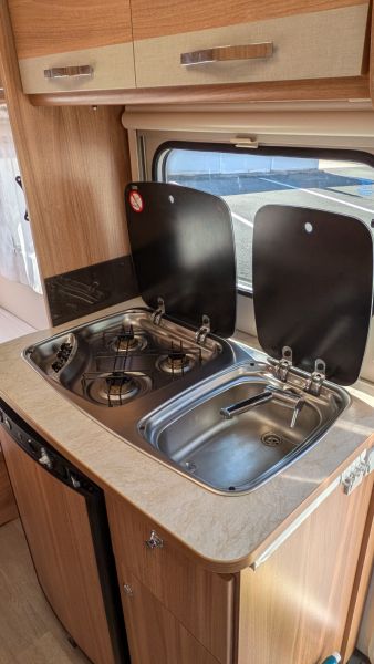 En venta Sterckeman Starlett Comfort 430 CP Blanco 2015 Guipúzcoa foto 28