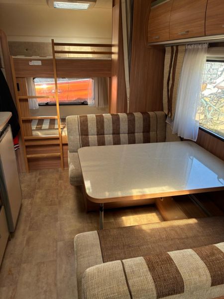En venta Bürstner Averso 495 TK Blanco 2011 Barcelona foto 8