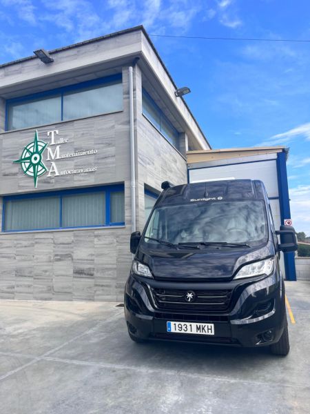 En venta Fiat Ducato  Negro 2023 Barcelona foto 1