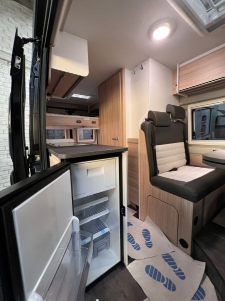 En venta Fiat Ducato  Negro 2023 Barcelona foto 5