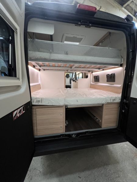En venta Fiat Ducato  Negro 2023 Barcelona foto 7