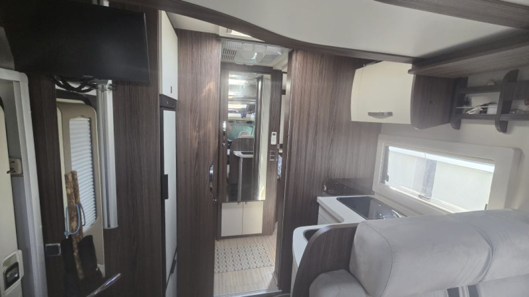 En venta Benimar TESSORO 494 Blanco 2019 Madrid foto 8