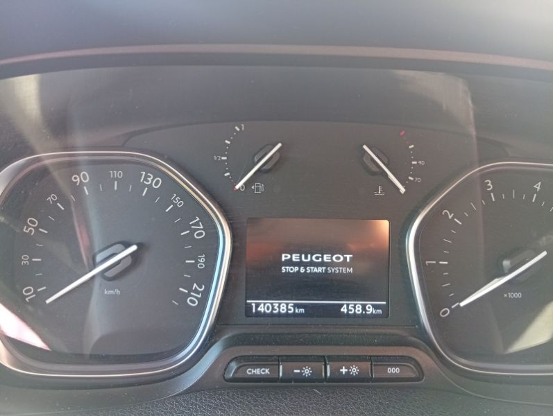 En venta Peugot Traveller 1.5 blue HDI Gris 2020 Granada foto 14