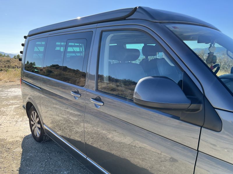 En venta Volkswagen Multivan T5 Highline 2.0 BiTDI 180CV DSG Gris 2010 Navarra foto 10