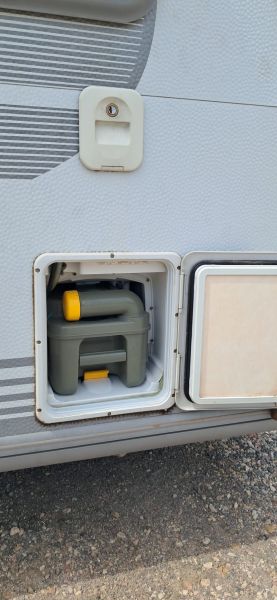 En venta Knaus SÜDWIND 500 FS Blanco 2007 Alicante foto 7