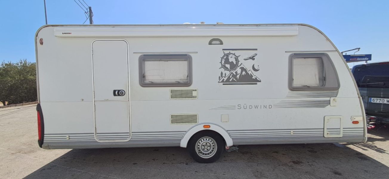 En venta Knaus SÜDWIND 500 FS Blanco 2007 Alicante foto 11