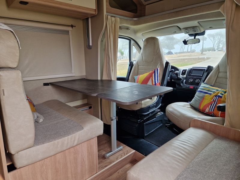 En venta P.L.A. Happy 395 Blanco 2019 Salamanca foto 2