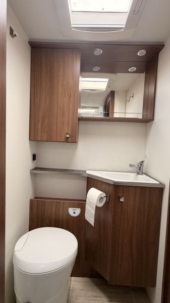 En venta Pilote G740 Blanco 2019 Navarra foto 5