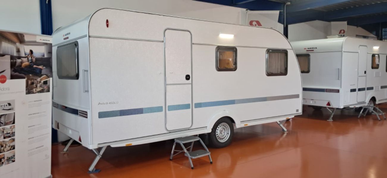 En venta Adria Adria Aviva 492 LU Blanco 2026 Barcelona foto 3