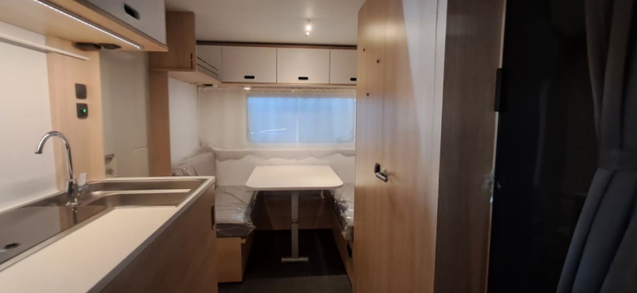 En venta Adria Adria Aviva 492 LU Blanco 2026 Barcelona foto 16