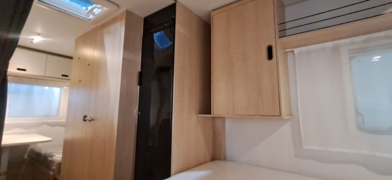 En venta Adria Adria Aviva 492 LU Blanco 2026 Barcelona foto 17