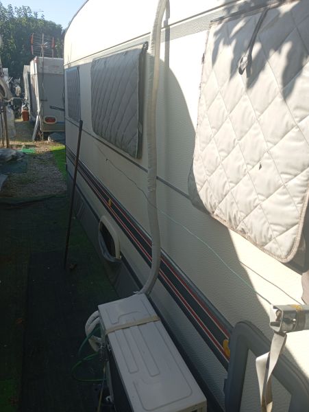 En venta Bürstner 480 TK Blanco 1982 Barcelona foto 8