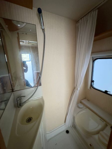 Adria Swift - foto 2