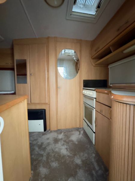Adria Swift - foto 4