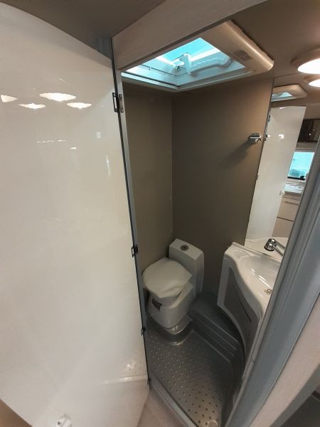 En venta Across premium  430 dd Blanco 2026 Toledo foto 7