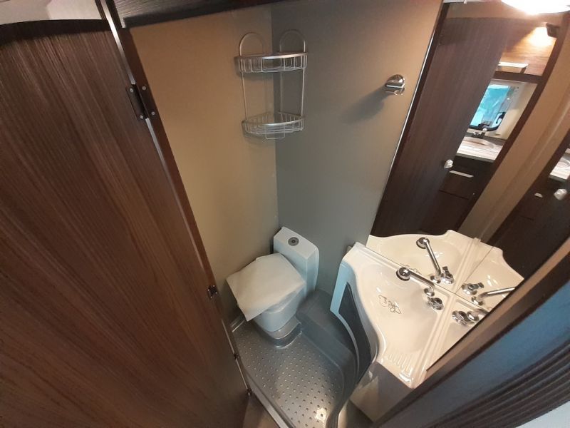 En venta Across PREMIUM   430  DD Blanco 2026 Toledo foto 9