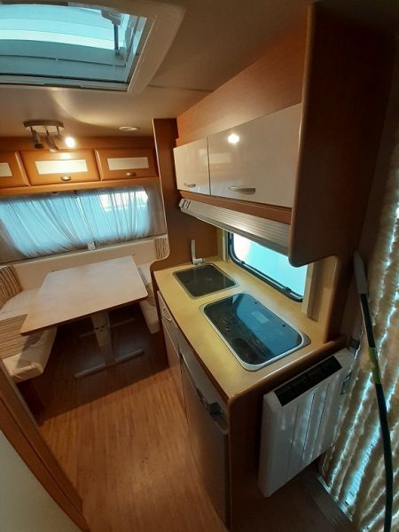 En venta Across SAFARI 370 Blanco 2026 Toledo foto 3