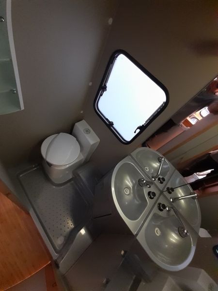 En venta Across SAFARI 370 Blanco 2026 Toledo foto 8