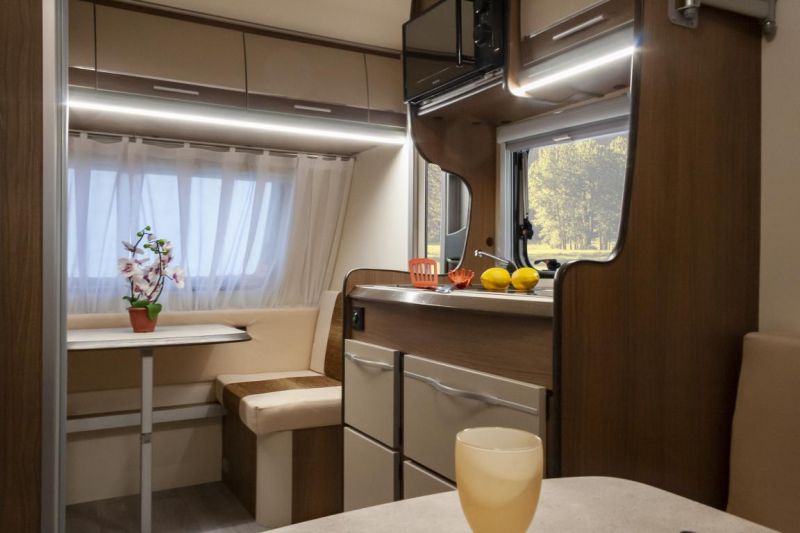 En venta Across Safari 331 DC Blanco 2026 Toledo foto 7