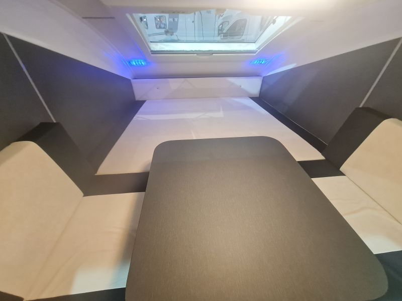 En venta Across Aventour Blanco 2026 Sevilla foto 7