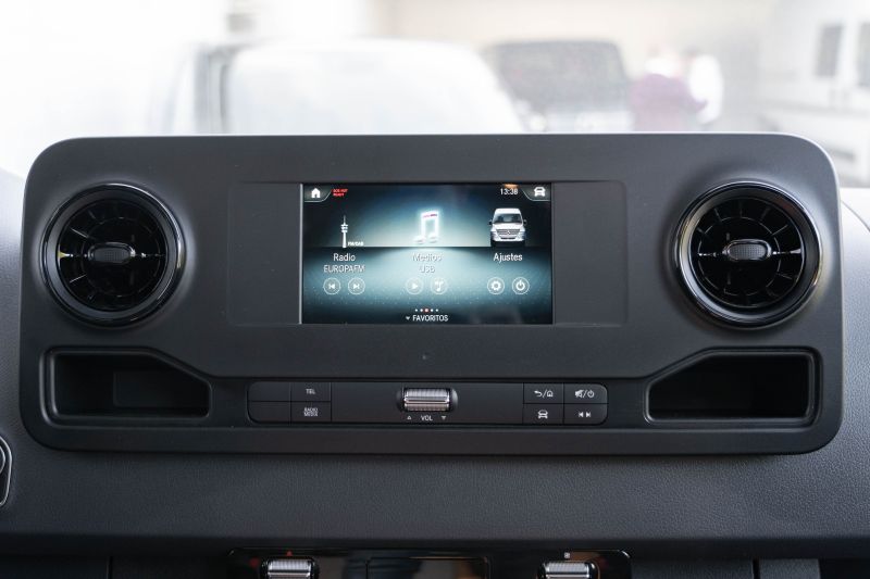 En venta Mercedes-Benz Sprinter Camper L3H2 Blanco 2024 Madrid foto 31